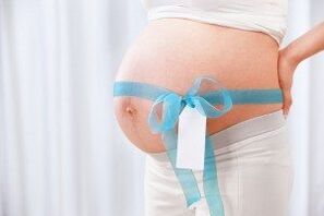 The size of a boy's penis is indirectly influenced by the lifestyle of the mother during pregnancy.